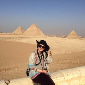 Meet your Posher, Myra